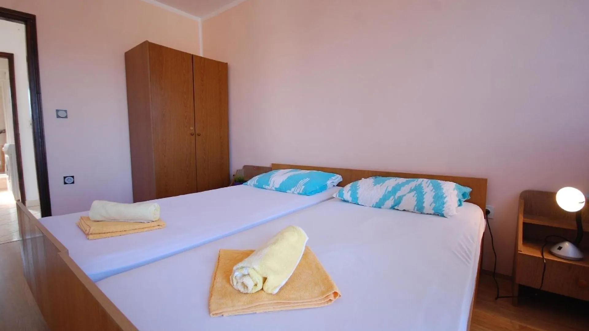 Apartment Ferienwohnung Fuer 4 Personen Ca 46 Qm In Njivice, Kvarner Bucht Krk